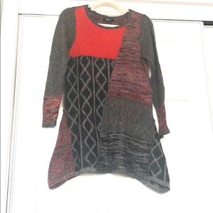 NWOT: High low sweater